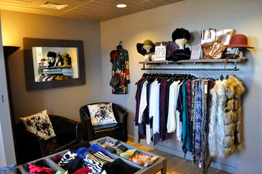 Art On The Edge Clothing Store in Hawley Pennsylvania