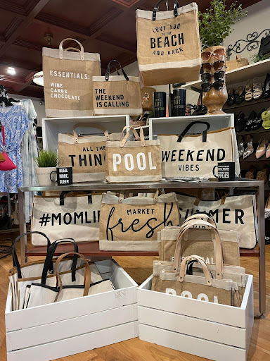 Finders Keepers Consignment Boutique Boutique in Honesdale Pennsylvania