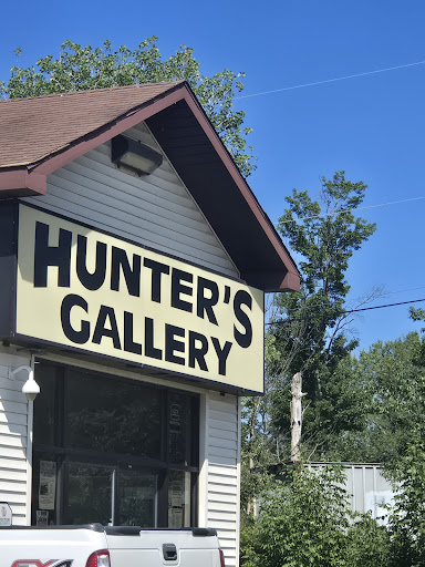 Hunters Gallery Clothing Store in Lake Ariel Pennsylvania