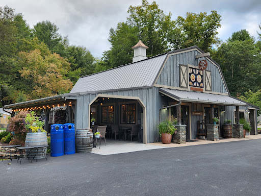 Three Hammers Winery Winery in Hawley Pennsylvania